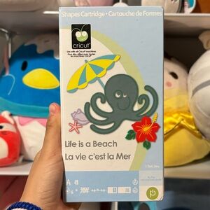 Cricut “Life is a Beach” 🏝️🐳